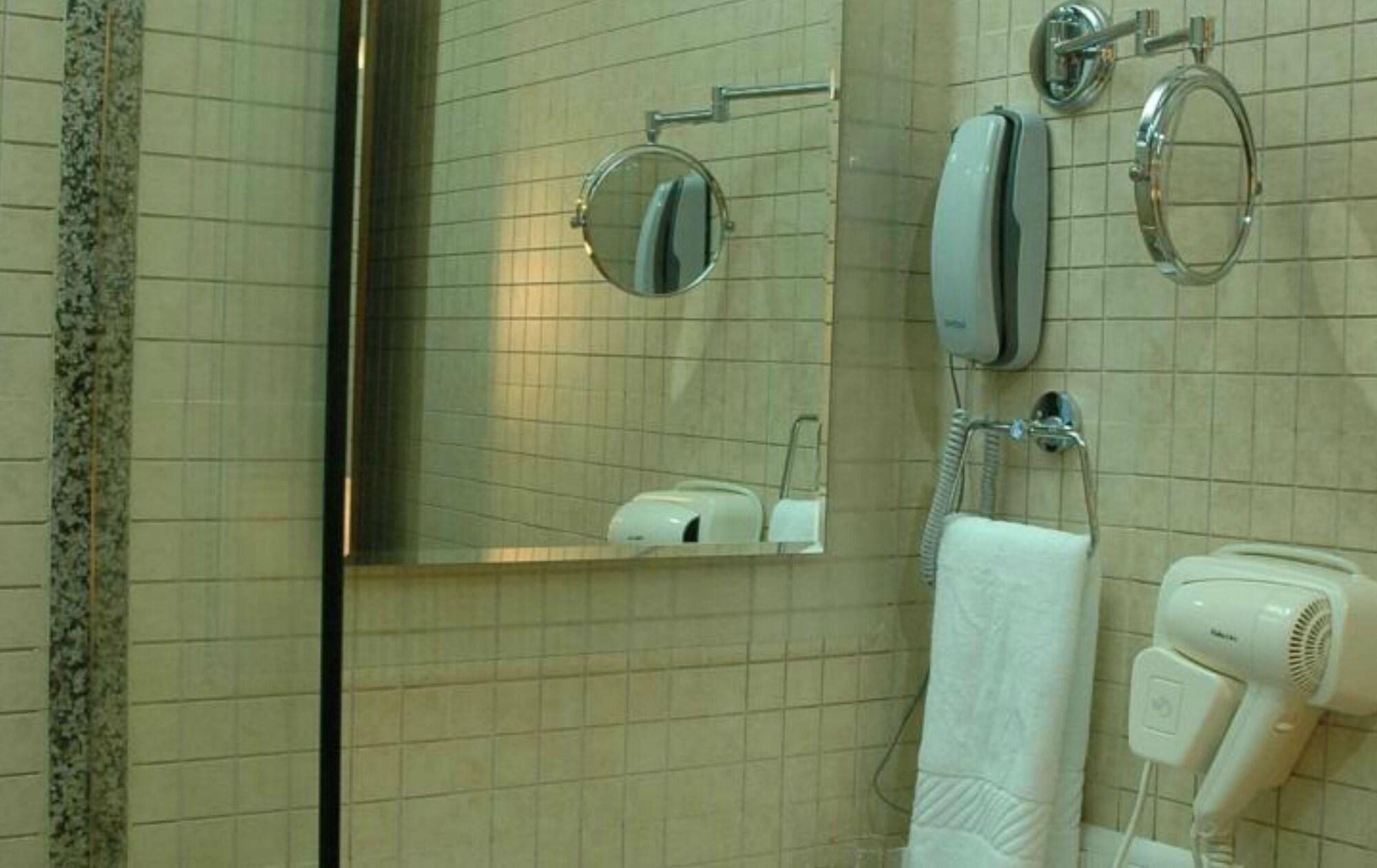 Fabhotel Shubhangan - Nr Bandra Bombaj Zewnętrze zdjęcie
