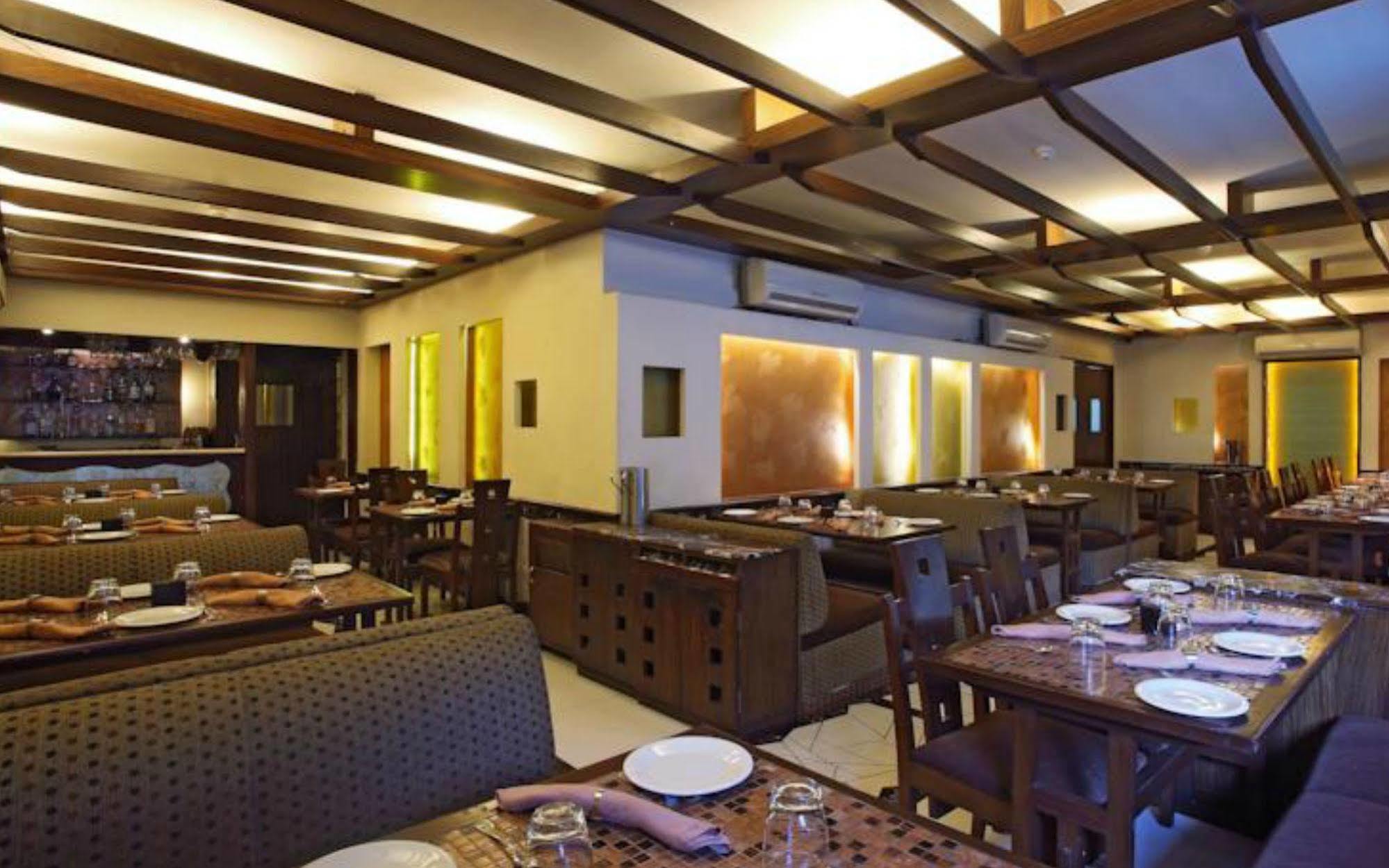 Fabhotel Shubhangan - Nr Bandra Bombaj Zewnętrze zdjęcie